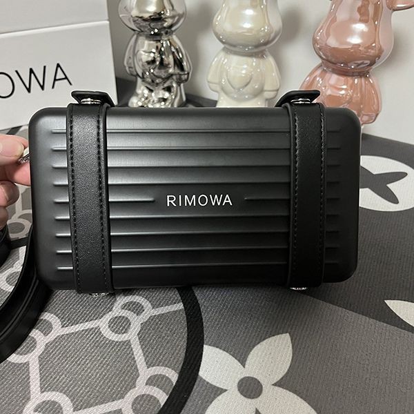 リモワ PERSONAL コピーポリカーボネート製クロスボディバッグ rix01606