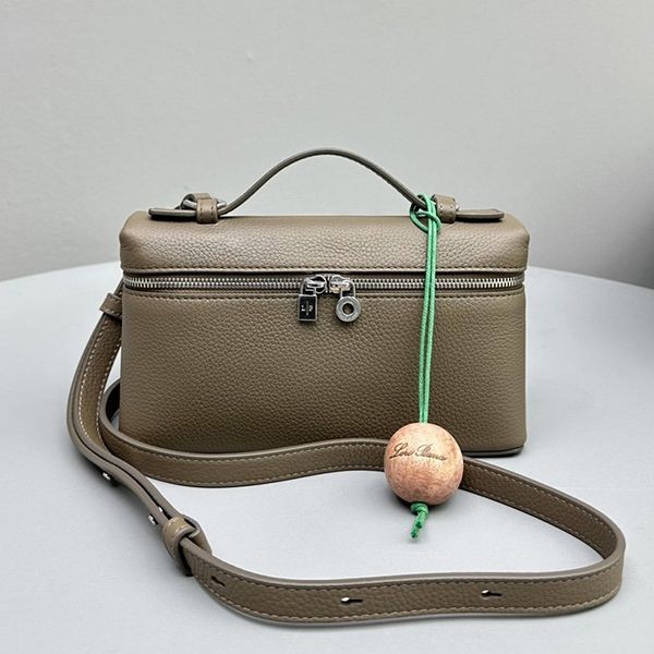 超希少！ロロピアーナ エクストラ ポケット ポーチ L19 パチモンショルダー バッグ rop81930