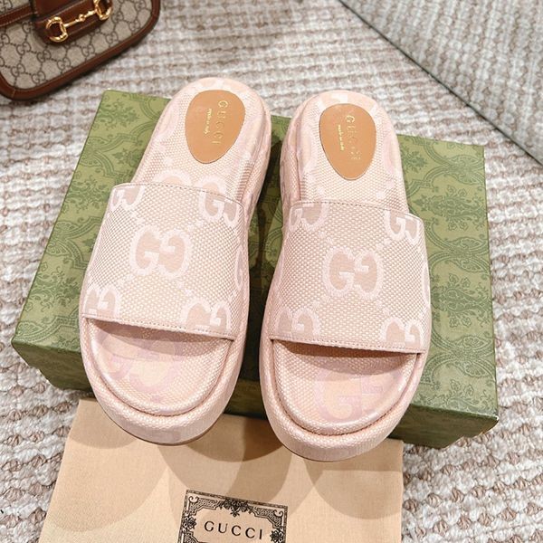 【グッチ】スライドサンダル コピー 足元でオシャレを楽しむ♪ gua69928