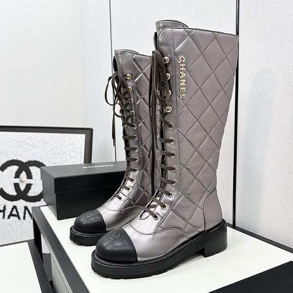 希少シャネル ロゴ コンバットブーツ スーパーコピー shk93315
