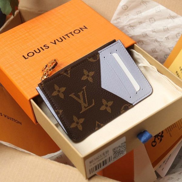 ルイヴィトン  ポルト カルト ロミー カードケース 偽物 vua43569