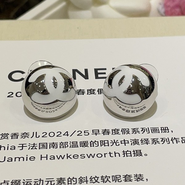 高級ブランドシャネル レプリカ CCマーク ピアス スタッド スタッズ shc86441