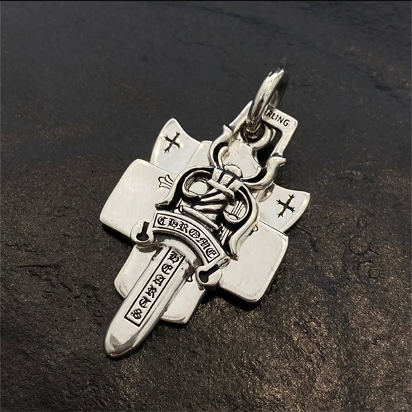 クロムハーツ 3トリンケッツペンダント コピー チェーン付 ネックレス Kup18995