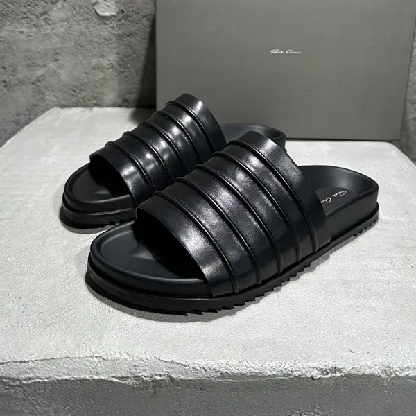 ギフトに最適 リックオウエンス  ルールマンサンダル Sandal Black riv35748